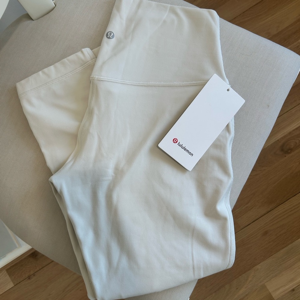 Lululemon Align Crop Leggings Sz 10 NWT - Picture 2 of 4